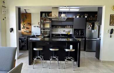 Imagem 2: 2 dormitórios, 1 banheiros, 1 vaga na garagem, 64M² de Área Construída, 64M² de Área Total