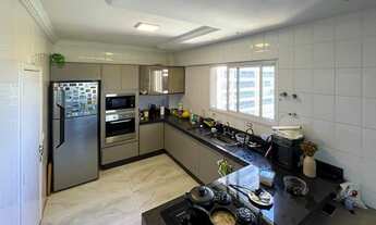 Imagem 6: 3 dormitórios, 3 suíte, 4 banheiro, 3 vagas na garagem, 142M² de Área Construída