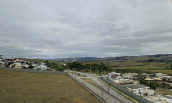 Imagem 2: 3 dormitórios, 3 suíte, 2 banheiro, 2 vagas na garagem, 101M² de Área Construída