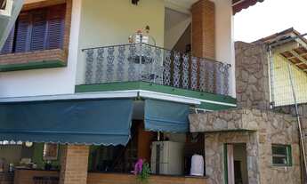 Imagem: 3 dormitórios, 1 suítes, 3 banheiro, 5