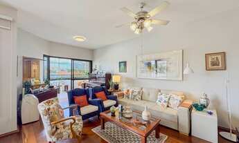 Imagem 2: 4 dormitórios, 3 suíte, 5 banheiro, 2 vagas na garagem, 200M² de Área Construída