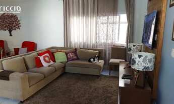 Imagem 2: 3 dormitórios, 3 suíte, 4 banheiro, 2 vagas na garagem, 237M² de Área Construída