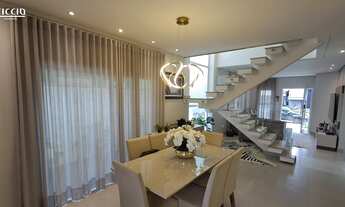 Imagem: 3 dormitórios, 3 suíte, 5 banheiro, 2