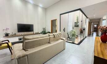 Imagem 3: 4 dormitórios, 1 suítes, 3 banheiro, 4 vagas na garagem, 200M² de Área Construída