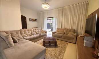 Imagem 4: 3 dormitórios, 1 suítes, 4 banheiro, 2 vagas na garagem, 155M² de Área Construída