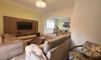 Imagem 5: 3 dormitórios, 1 suítes, 4 banheiro, 2 vagas na garagem, 155M² de Área Construída