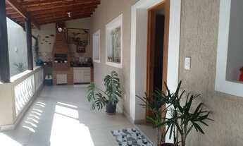 Imagem: 2 dormitórios, 1 banheiros, 3 vagas na