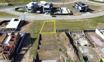 Imagem 2: 330M² de Área Construída, 330M² de Área Total