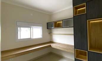 Imagem 6: 3 dormitórios, 3 suíte, 4 banheiro, 4 vagas na garagem, 200M² de Área Construída