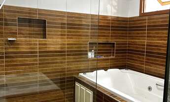 Imagem 7: 3 dormitórios, 1 suítes, 2 banheiro, 2 vagas na garagem, 180M² de Área Construída