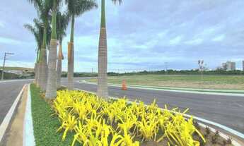 Imagem 2: 825M² de Área Construída, 825M² de Área Total