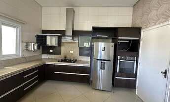 Imagem 7: 4 dormitórios, 4 suíte, 6 banheiro, 4 vagas na garagem, 378M² de Área Construída