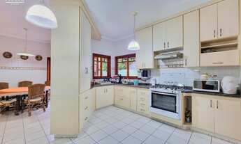 Imagem 4: 4 dormitórios, 3 suíte, 4 banheiro, 4 vagas na garagem, 239M² de Área Construída