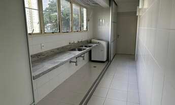 Imagem 4: 3 dormitórios, 3 suíte, 5 banheiro, 4 vagas na garagem, 487M² de Área Total