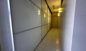 Imagem 6: 3 dormitórios, 3 suíte, 5 banheiro, 4 vagas na garagem, 487M² de Área Total