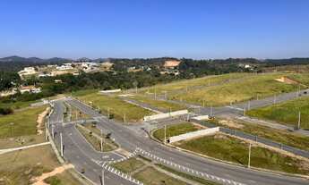 Imagem 2: 746M² de Área Construída, 746M² de Área Total