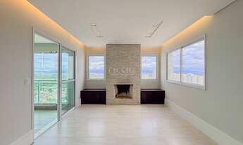 Imagem 4: 3 dormitórios, 3 suíte, 5 banheiro, 3 vagas na garagem, 233M² de Área Construída