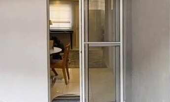 Imagem 2: 3 dormitórios, 1 suítes, 2 banheiro, 2 vagas na garagem, 92M² de Área Construída