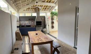 Imagem 6: 3 dormitórios, 1 suítes, 2 banheiro, 2 vagas na garagem, 92M² de Área Construída