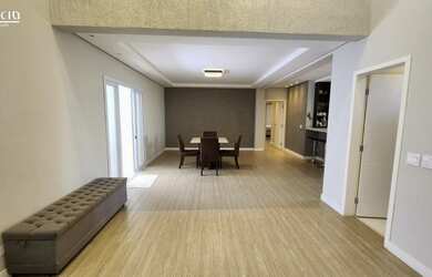 Imagem 5: 4 dormitórios, 4 suíte, 4 banheiro, 2 vagas na garagem, 220M² de Área Construída