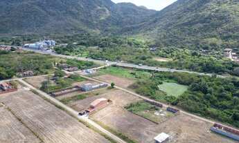 Imagem: Lote disponível em frente a CE060