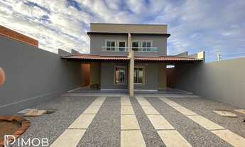 Imagem: Casa duplex, em Pacatuba, com 3 quartos