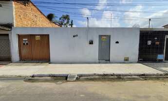 Imagem 2: Casa no Jereissati 2, Maracanaú, com 2 quartos (1 suite), 180m²