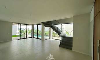 Imagem 3: Casa Duplex de Alto Padrão a Venda no Cond. Alphaville em Araçagy - 3 Suítes