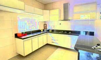 Imagem 6: Casa à Venda em Jardim América - 3 quartos Sendo 1 Suíte - Móveis Planejados