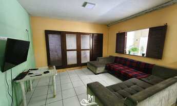 Imagem 6: Oportunidade - Casa à Venda no Parque Sabiá - 3 quartos - Amplo Quintal