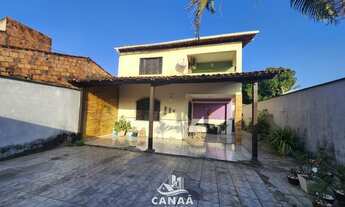 Imagem 1: Casa Duplex à Venda em Parque Sabiá - 2 quartos - Ventilada - Quintal Amplo