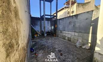 Imagem 4: Casa Duplex à Venda em Parque Sabiá - 2 quartos - Ventilada - Quintal Amplo