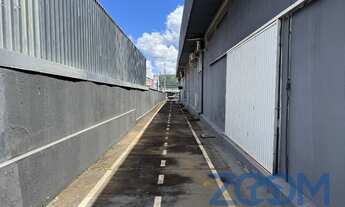 Imagem 3: SIA TRECHO 03 - PARTE DE GALPÃO COM ESPAÇO FRONTAL DA AVENIDA E ESTRUTURA COMPLETA PARA SU