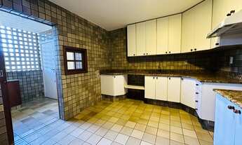 Imagem 2: SQS 303 - 03 QUARTOS 01 SUITE VAZADO VISTA LIVRE