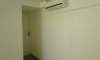 Imagem 2: CRS 502 - ED. BRAFER 2 QUARTOS ÚNICO ACEITA FINANCIAMENTO E FGTS