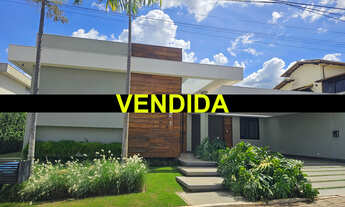 Imagem: DECORAÇÃO ASSINADA POR CYBELE BARBOSA