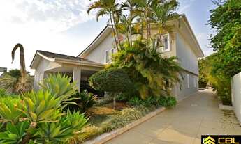 Imagem 2: Casa de Luxo à Venda em Brasília-DF: Shin Qi 11 - 05 Suítes, Área de Lazer Completa, Super