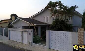 Imagem 3: Casa de Luxo à Venda em Brasília-DF: Shin Qi 11 - 05 Suítes, Área de Lazer Completa, Super