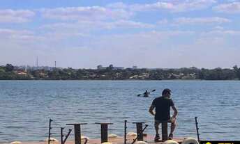 Imagem 2: SMLN 07 - 07 quartos 04 suítes 03 salas 04 banheiros e 750m². Venha conferir!