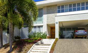 Imagem 2: CONDOMÍNIO DE ALTO LUXO E LAZER CASA DE 2 PAVIMENTOS PISCINA CHURRASQUEIRA