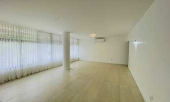 Imagem 2: SQS 305 - REFORMADO - VISTA LIVRE - LOCALIZAÇÃO PRIVILEGIADA - ACEITA FINANCIAMENTO E FGTS