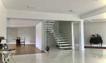 Imagem 6: Casa alto padrão para venda no bairro Hugo Lange em Curitiba