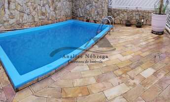 Imagem 2: 3 dormitórios, 2 suíte, 2 vagas na garagem, 346M² de Área Construída