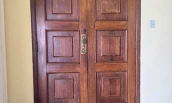 Imagem 2: Luxuoso apartamento de 4 quartos com 2 suítes e 2 salas, à venda em Salvador-BA, no bairro