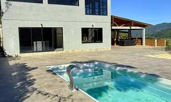 Imagem: Casa em chácara com 05 dormitórios a poucos