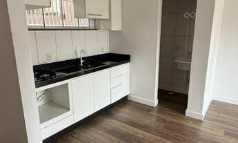 Imagem 2: Apartamento Térreo para locação no Centro de Camboriú-SC: 2 quartos, 2 salas, 1 vaga de ga