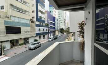 Imagem 2: Apartamento para locação no Centro de Balneário Camboriú-SC: 2 quartos, 1 suíte, 2 salas