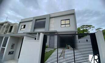 Imagem: Casa de Alto Padrão com 3 Suítes à Venda