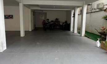 Imagem 3: Prédio com 2 Apartamentos à Venda no Centro de Balneário Camboriú ? 3 Vagas