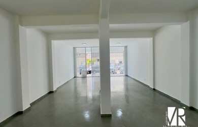 Imagem 2: Salão Comercial de 45m² para Locação em Balneário Camboriú-SC, Bairro Nações: Excelente Op